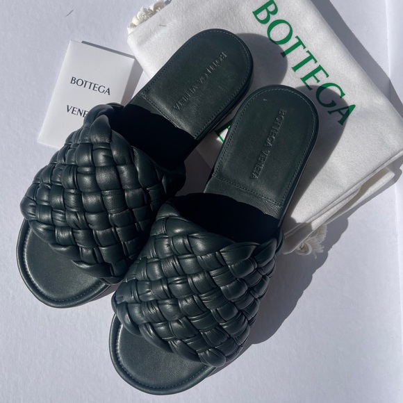 NWT Bottega Veneta slides size 39 - Picture 2 of 6